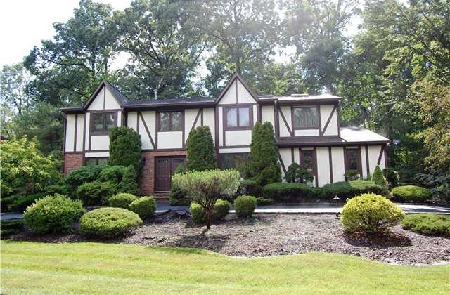 Stunning Colonial in New City, NY